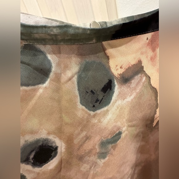 Beaufille Crepe de Cheine abstract skirt size 2 - Picture 7 of 15